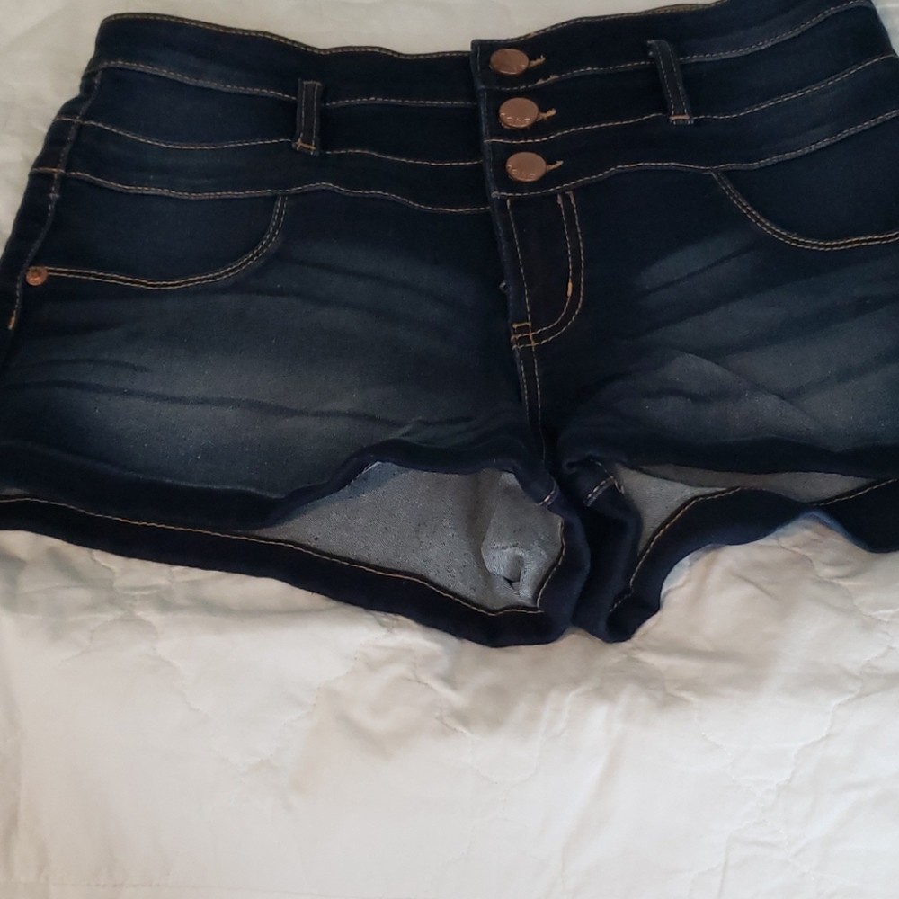 Stretchy jean shorts